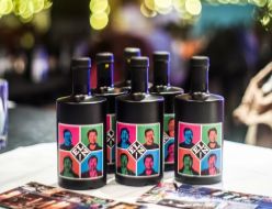 Elz Aged Gin vom Springierbacher Hof. Ansicht Elz Aged Gin vom Springierbacher Hof.