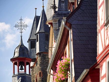 Bernkastel-Kues, Fachwerk © Christopher Arnoldi Ansicht auf eine Fachwerkfassade in Bernkastel-Kues.