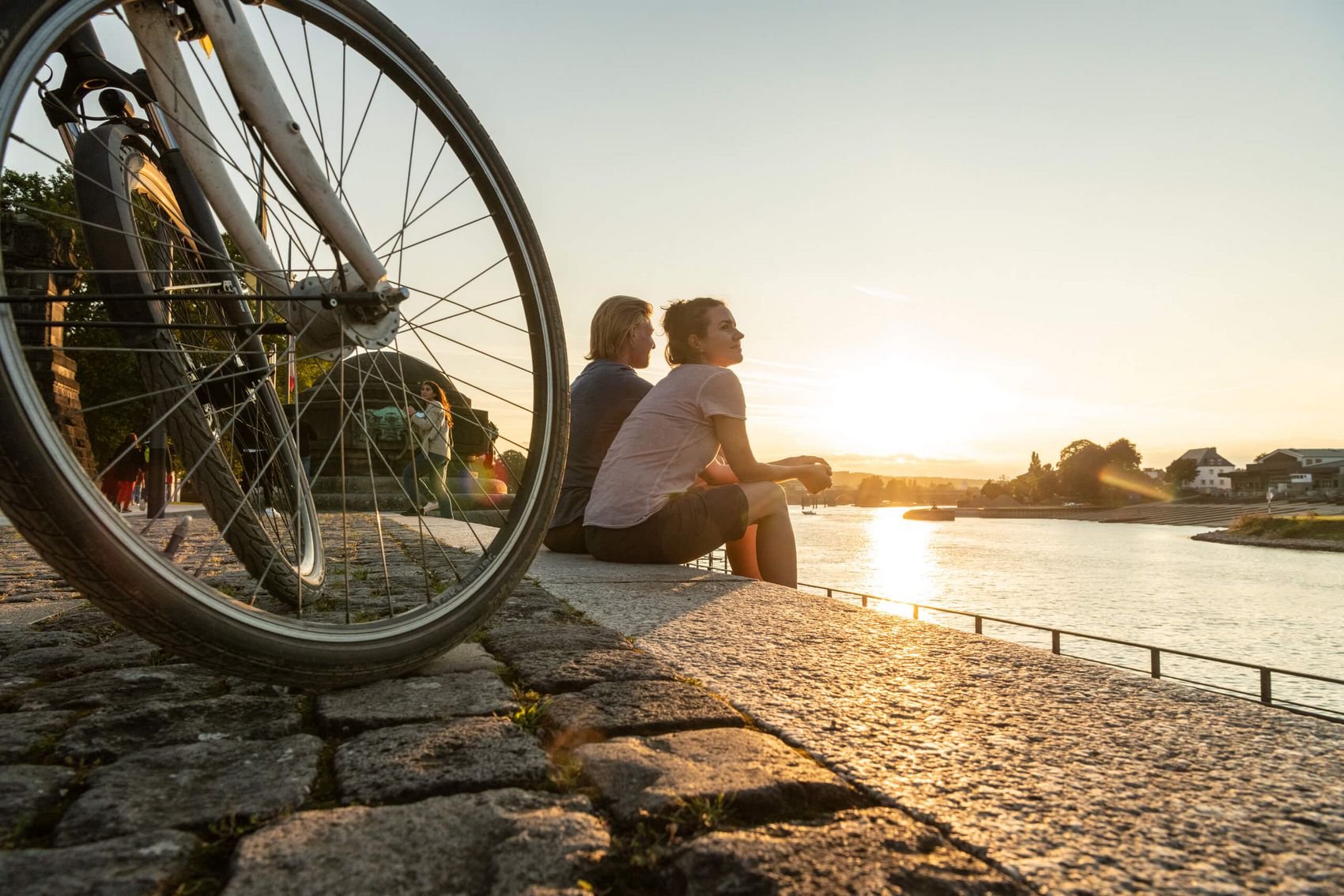 Koblenz, Pause auf dem Mosel-Radweg © Mosellandtouristik GmbH / Dominik Ketz