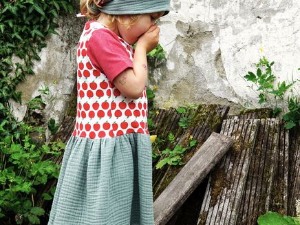 Trier, Neustraße, Kollektion Fräulein Prusselise © Fräulein Prusselise Ansicht auf ein Mädchen in einem Oufit Fräulein Prusselise.