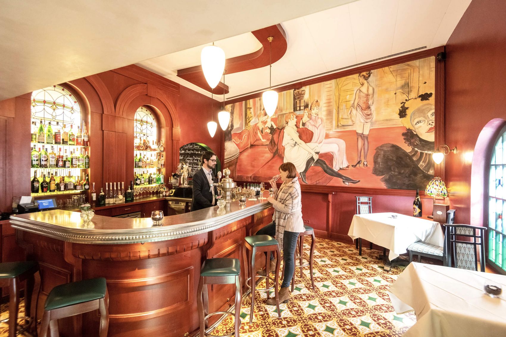 Traben-Trarbach, Jugenstilhotel Bellevue © Mosellandtouristik GmbH/Dominik Ketz Ansicht auf die Bar des Jugendstilhotels in Traben-Trarbach.