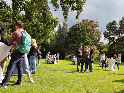 Kanzem, SaarRiesling Sommer im Weingut von Othegraven © Mosellandtouristik GmbH Ansicht auf das Weingut von Othegraven während SaarRiesling.