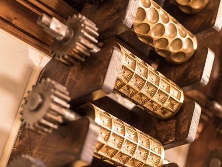 Bernkastel-Kues, Werkzeug der Historischen Bonbonmacherei Rollen zur Herstellung von Bonbons