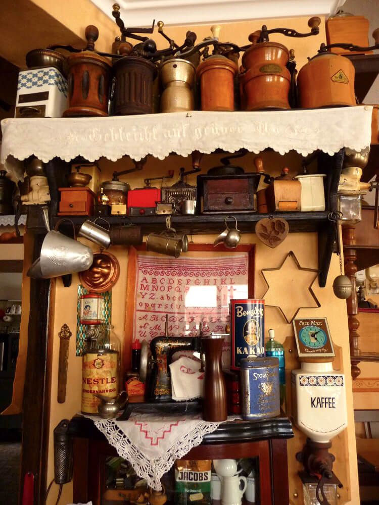 Beilstein, Café Klapperburg Innenansicht in das Café in Klapperburg in Beilstein.